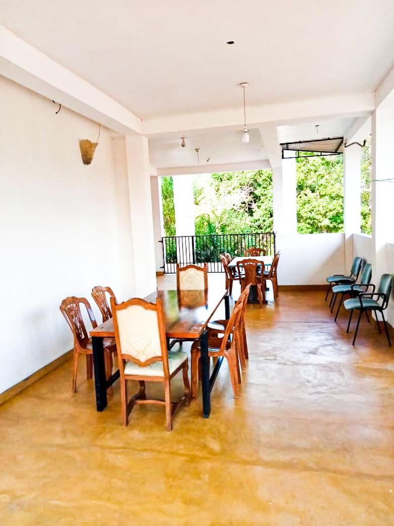 Wasgamu Safari Lodge Wasgamuwa Bagian luar foto
